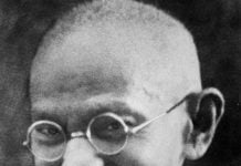 Gandhi, il Mahatma, la Grande Anima.