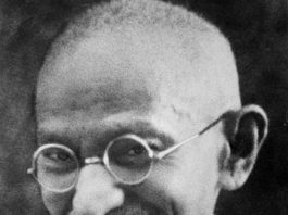 Gandhi, il Mahatma, la Grande Anima.