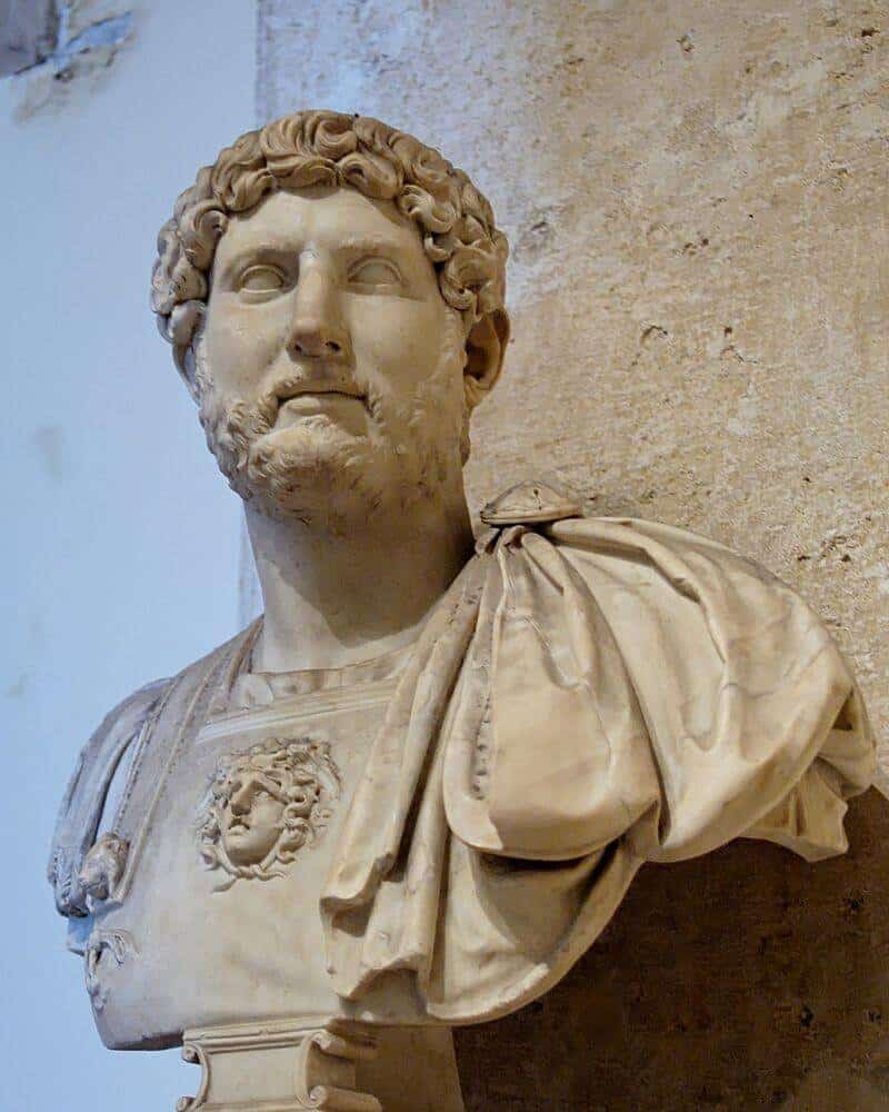 Imperatore Adriano, principe adottivo
