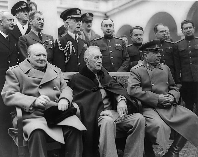 conferenza di jalta, febbraio 1945, riassunto
