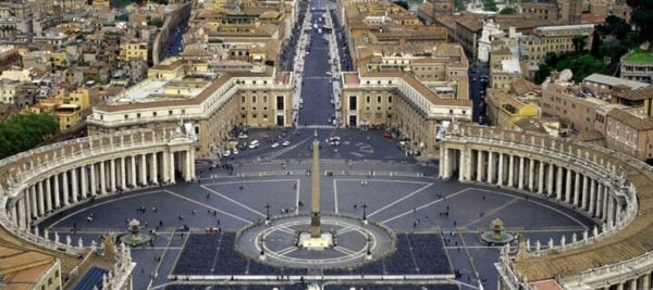 Gian Lorenzo Bernini, Piazza San Pietro, 1656-1666, veduta aerea. Città del Vaticano