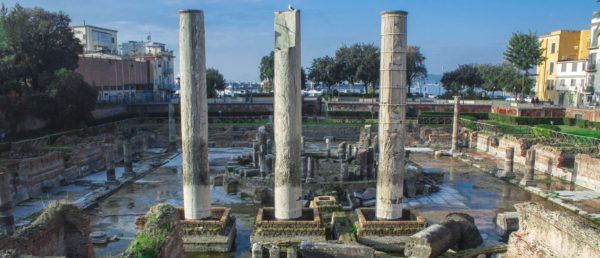 Tempio di Serapide, esempio di bradisismo in Italia