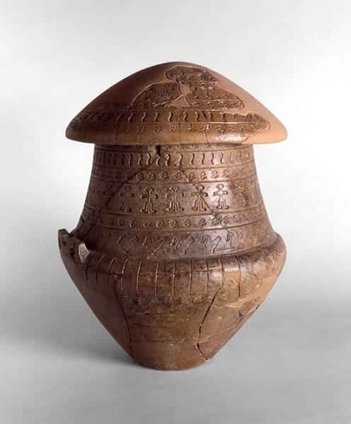 Urna biconica villanoviana