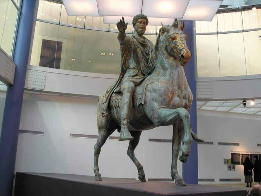 Statua equestre di Marco Aurelio descrizione e curiosità - Studia Rapido