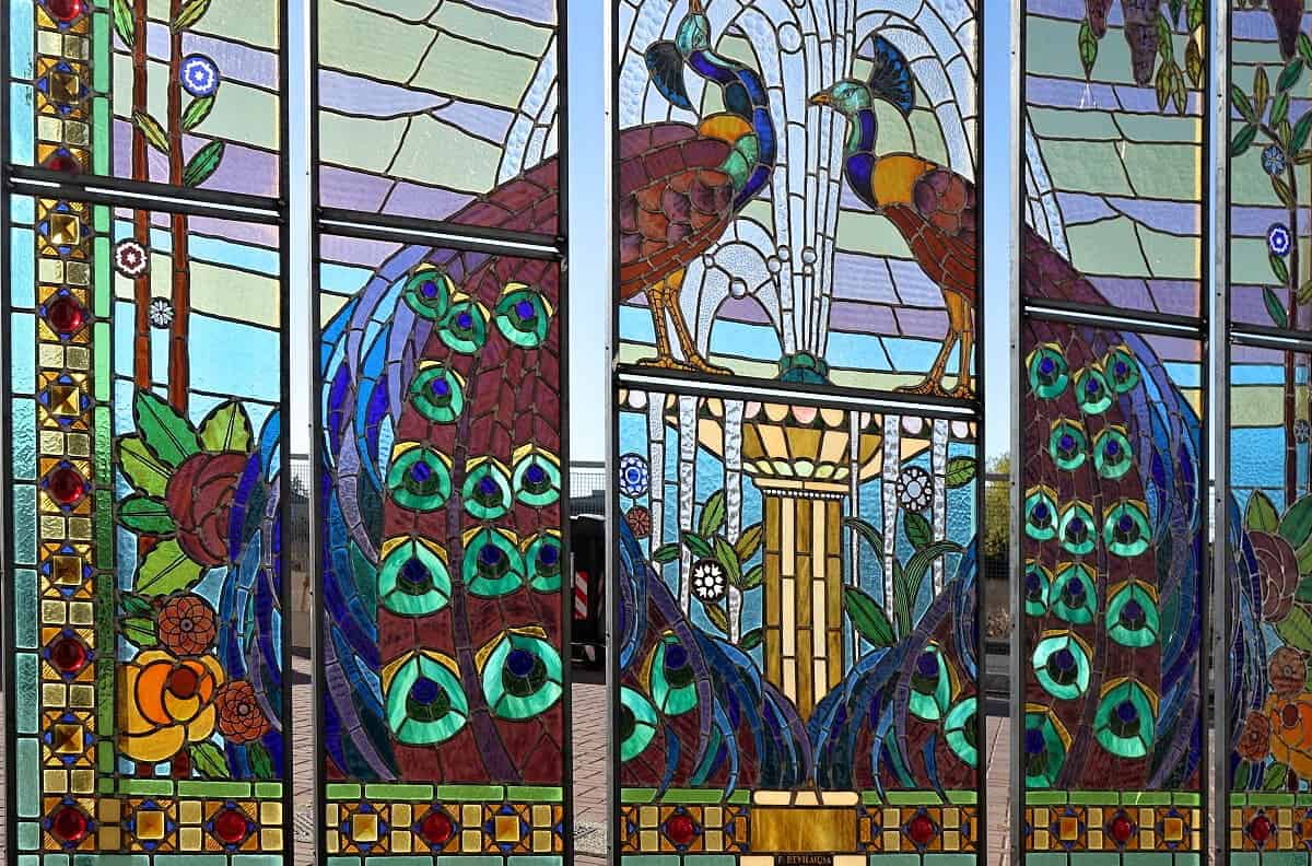 art nouveau. 