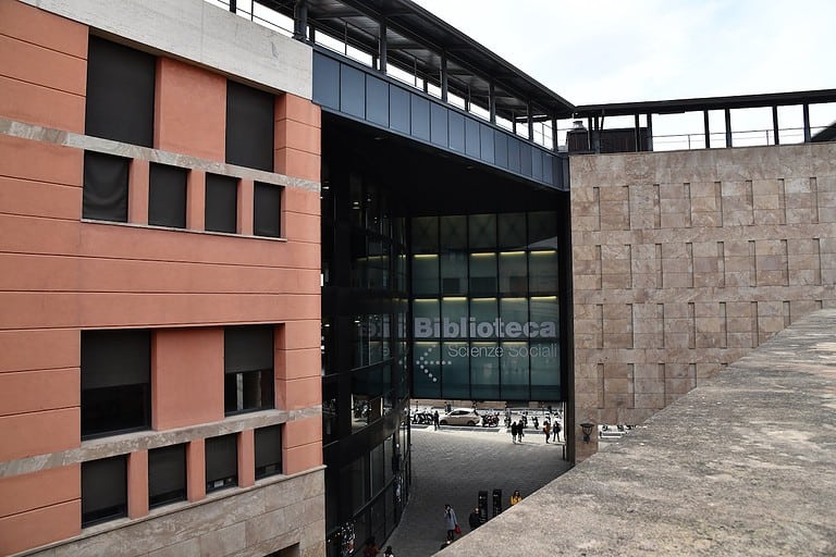 Biblioteca di Scienze sociali