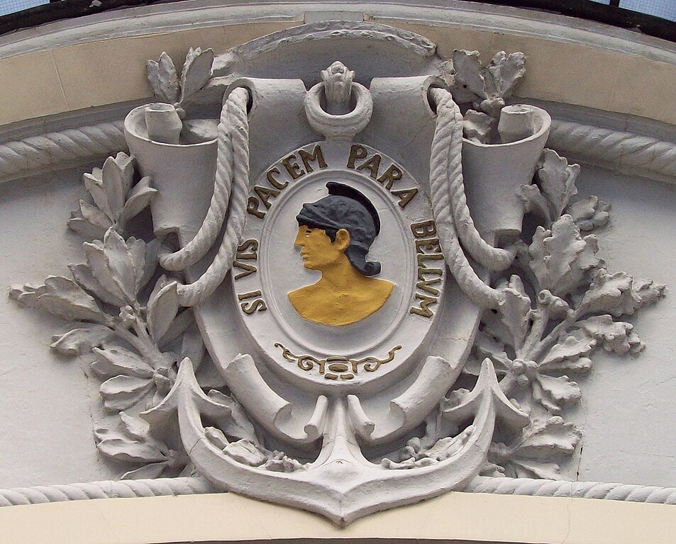 Si vis pacem para bellum